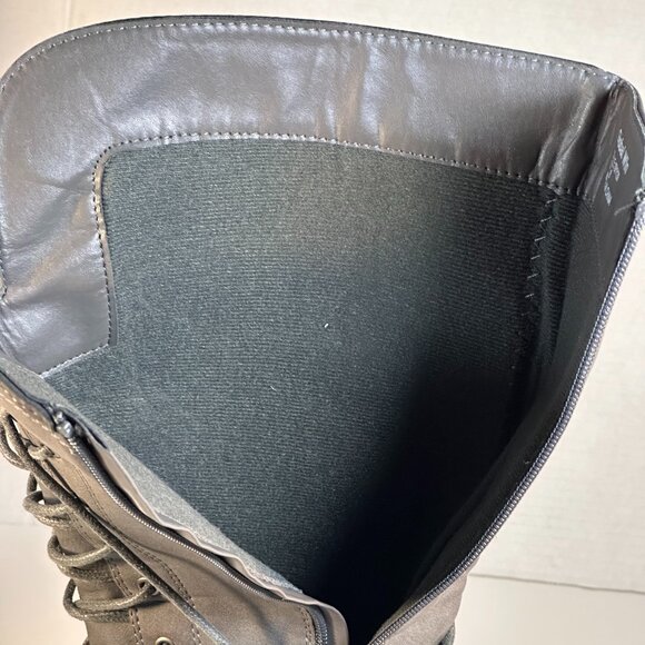 LADIES SIZE 8 GRAY BOOTS - Picture 15 of 16